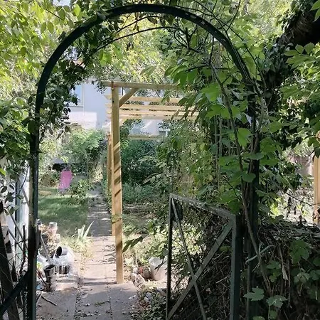 Joli Maison Avec Jardin, A 10mn A Pied Du Centre Historique Casa vacanze